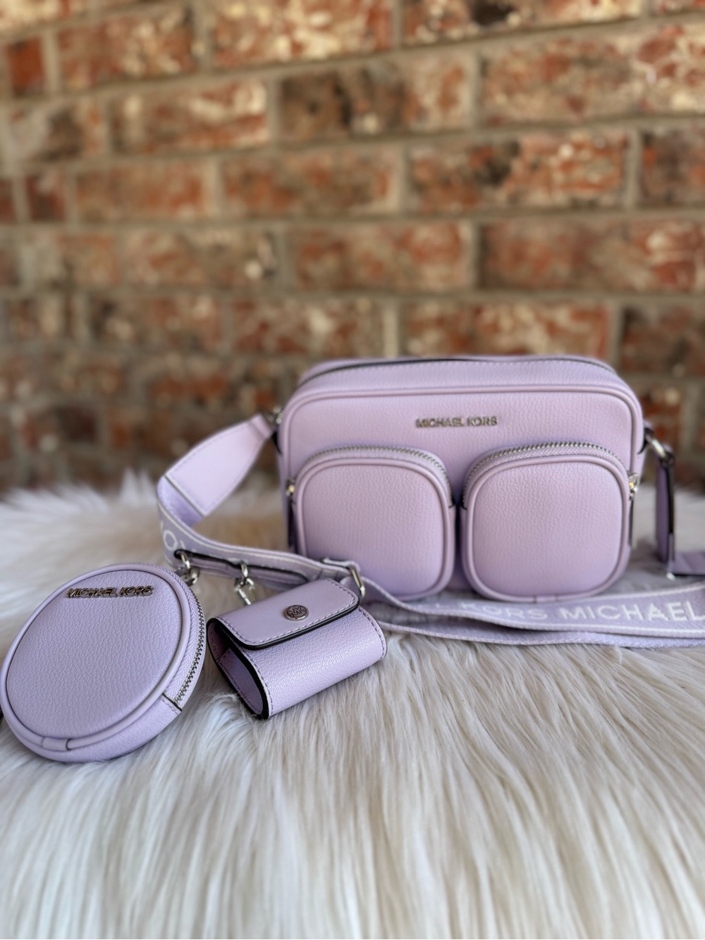Michael Kors Lilac Leather Crossbody Camera Bag with Matching Pouches - Picture 2 of 9